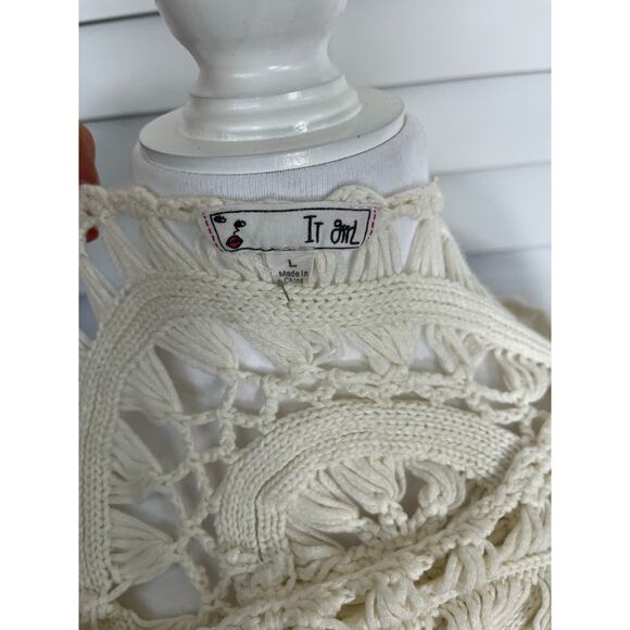 It Girl Crochet White Boho Floral Crop Top - Picture 6 of 8